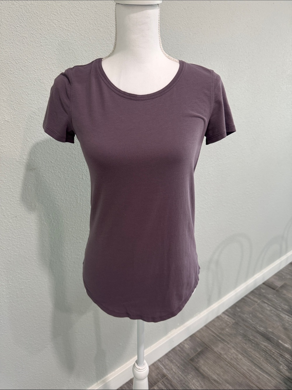 lululemon athletica Scoop Neck Short Sleeve Tee in Plum
